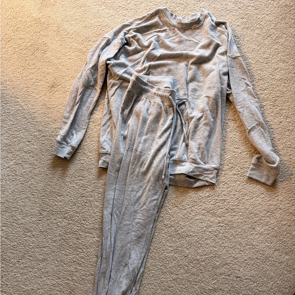 ALO Yoga Gray Lounge SoHo Set